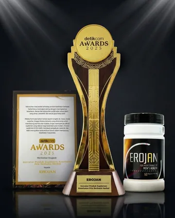 Trofi dan piagam detikcom Awards 2025 untuk EROJAN